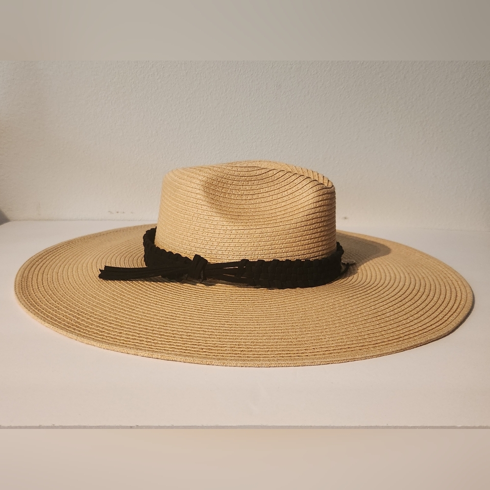 Stylish Beige Wide Brim Hat with Black Band
